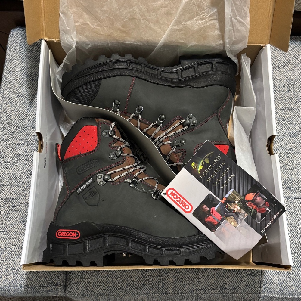 NWT Oregon Boots, Leather Chainsaw Na, Si #295450-8